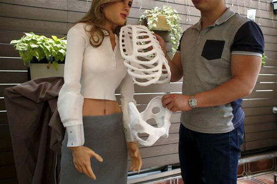 香港设计师3D打印“好莱坞大牌女星”