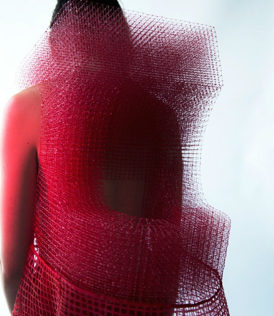 穿3D打印时装秒变《速度与激情》女主角