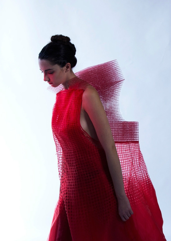 穿3D打印时装秒变《速度与激情》女主角