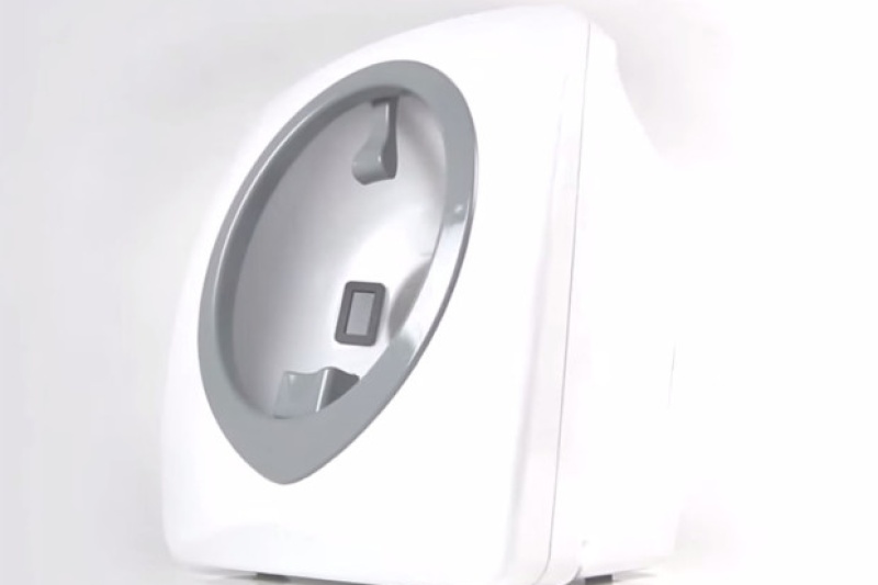 MODA自动化妆机 开启妆容3D定制市场