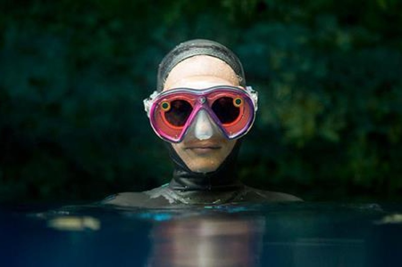 3D打印将snapchat智能眼镜变为水下护目镜：去拍摄海底世界吧~